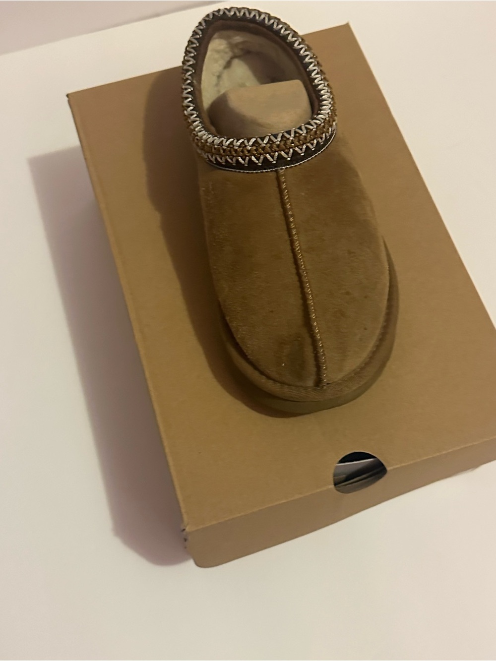 UGG Chestnut Tasman Slipper II